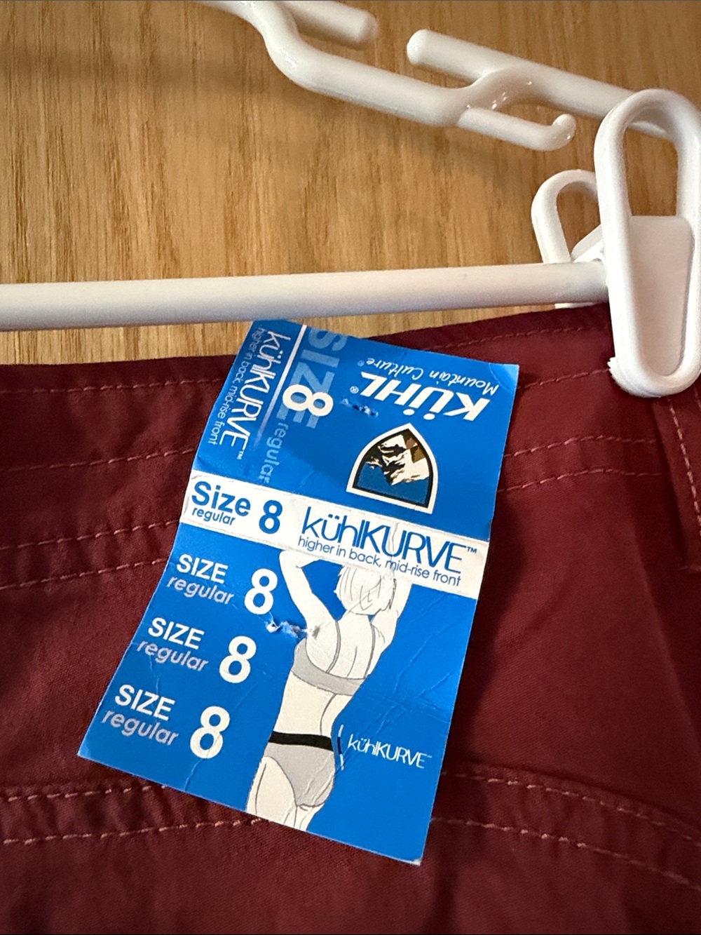 Kuhl women’s Burgundy Cargo pants - Picture 3 of 5